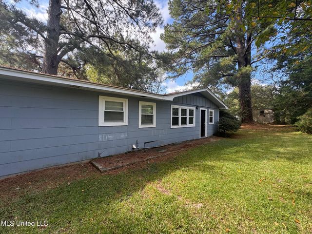 367 Queen Julianna Lane, Jackson, MS 39209