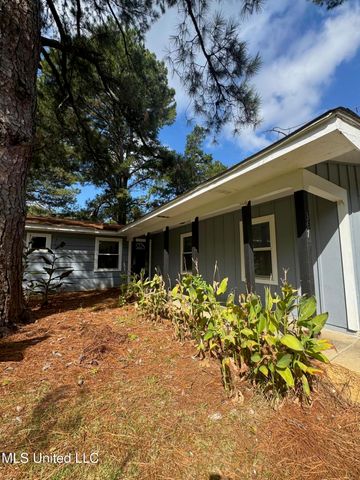 367 Queen Julianna Lane, Jackson, MS 39209