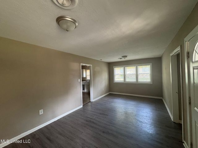 367 Queen Julianna Lane, Jackson, MS 39209