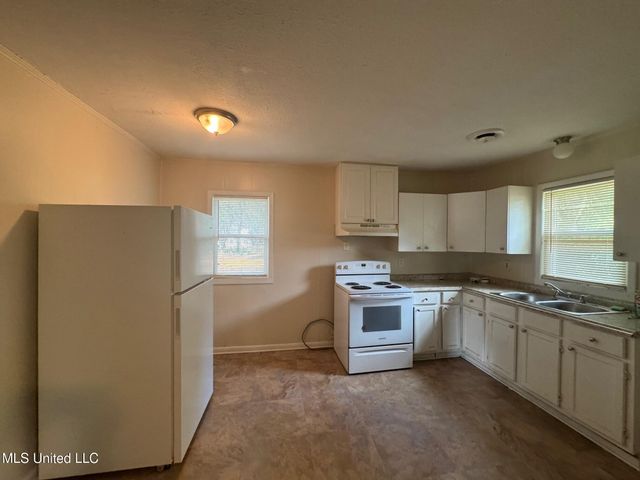 367 Queen Julianna Lane, Jackson, MS 39209