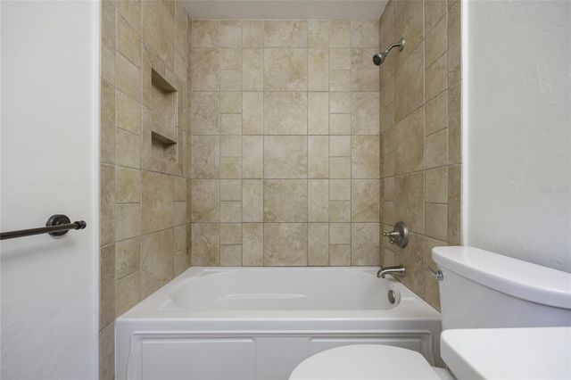 2900 NW 34TH STREET, Gainesville, FL 32605