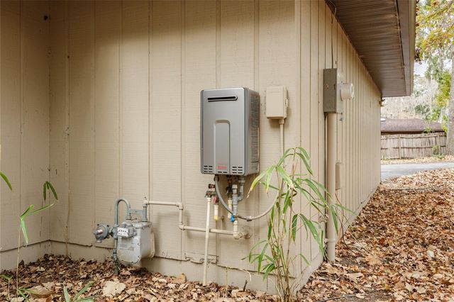 2900 NW 34TH STREET, Gainesville, FL 32605