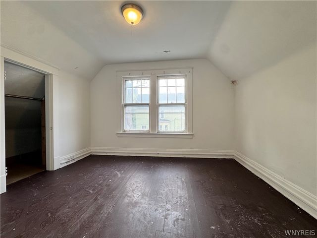 754 Spruce Avenue, Niagara Falls, NY 14301