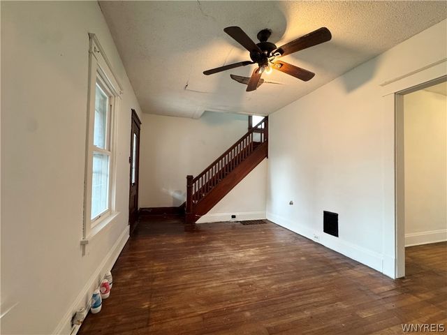 754 Spruce Avenue, Niagara Falls, NY 14301