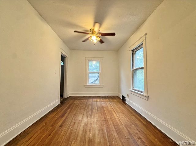 754 Spruce Avenue, Niagara Falls, NY 14301