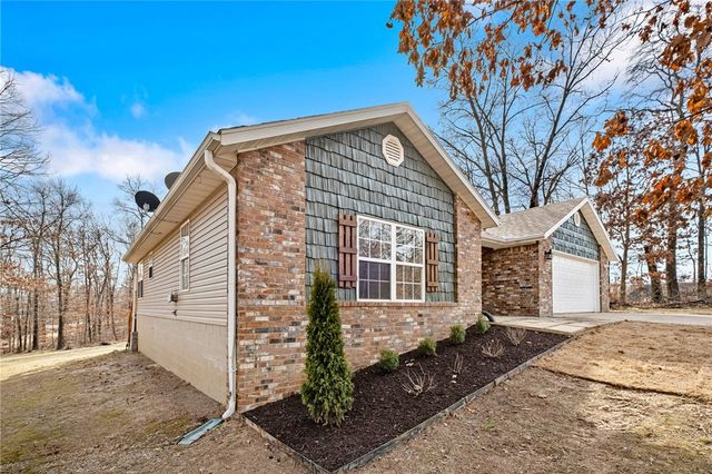 4 Rushden Lane, Bella Vista, AR 72714