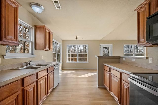 4 Rushden Lane, Bella Vista, AR 72714