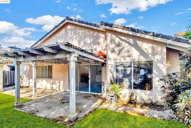 4968 Buckboard Way, Richmond, CA 94803