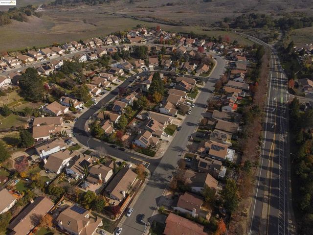 4968 Buckboard Way, Richmond, CA 94803