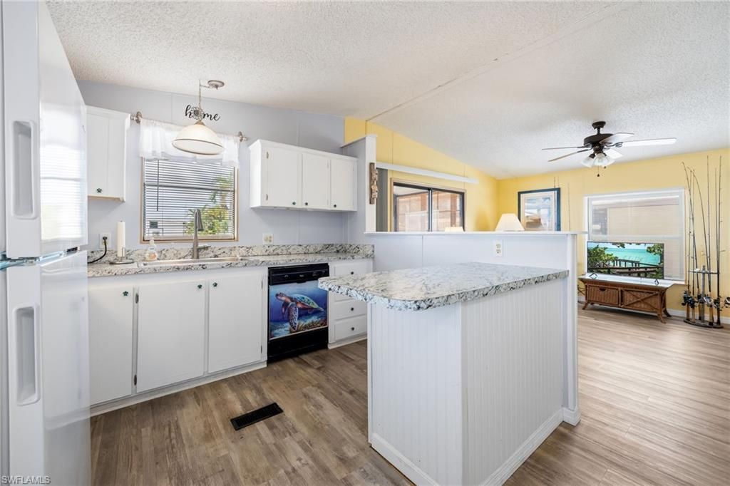 4931 Needle Fish LN, ST. JAMES CITY, FL 33956 — photo 2