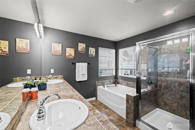 2706 SW Chowchilla Way, Port Orchard, WA 98367