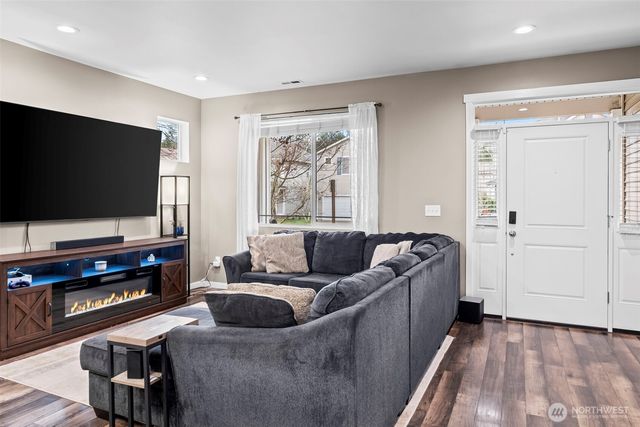 2706 SW Chowchilla Way, Port Orchard, WA 98367