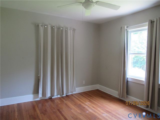 903 Floral Ave, Colonial Heights, VA 23834