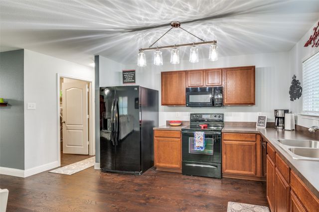 337 Cotton Drive, Mansfield, TX 76063