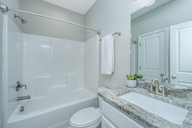 115 W Broad Street, Lincolnville, SC 29485