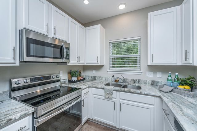 115 W Broad Street, Lincolnville, SC 29485