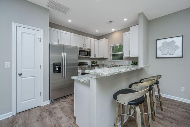 115 W Broad Street, Lincolnville, SC 29485