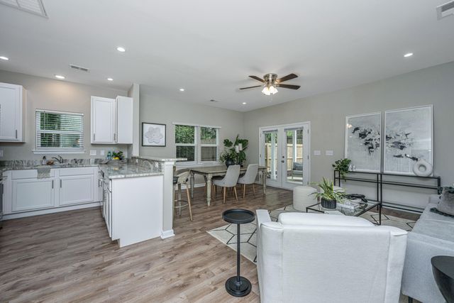 115 W Broad Street, Lincolnville, SC 29485