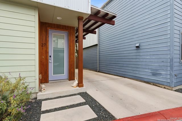 330 Clay St Unit 27, San Antonio, TX 78204