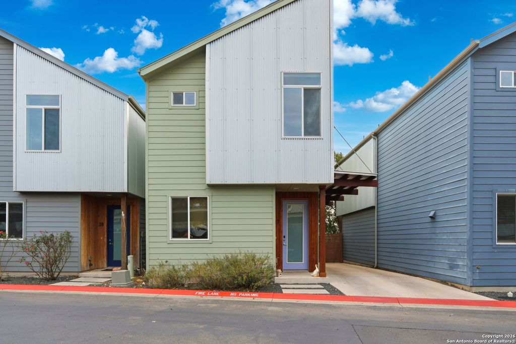 330 Clay St Unit 27, San Antonio, TX 78204