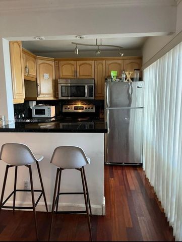 3239 W Trade Avenue 2, Miami, FL 33133