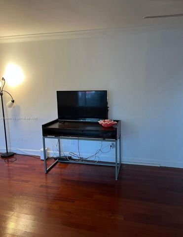 3239 W Trade Avenue 2, Miami, FL 33133