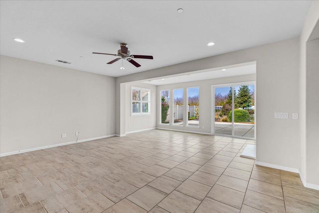 1491 Arbor Brook Dr, Manteca, CA 95336