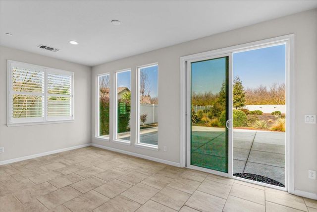 1491 Arbor Brook Dr, Manteca, CA 95336