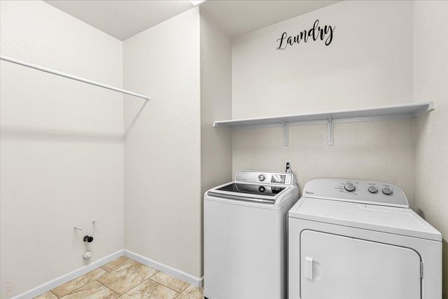 1491 Arbor Brook Dr, Manteca, CA 95336