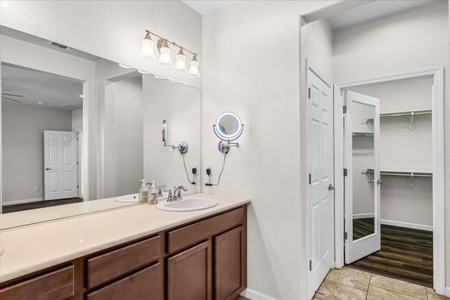 1491 Arbor Brook Dr, Manteca, CA 95336