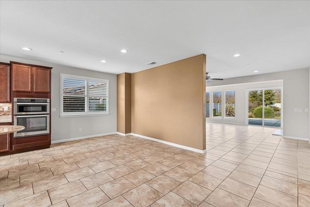 1491 Arbor Brook Dr, Manteca, CA 95336