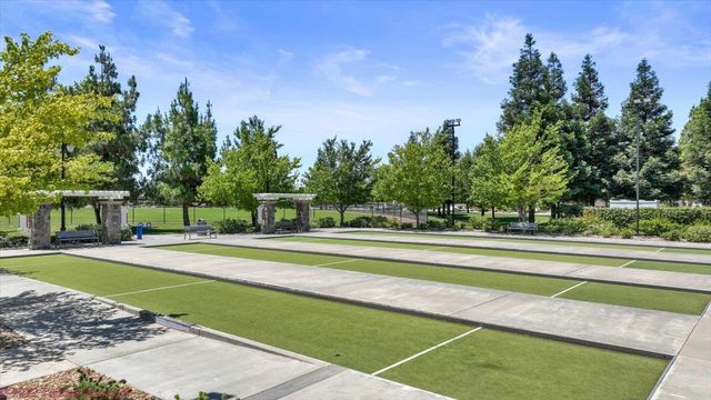 1491 Arbor Brook Dr, Manteca, CA 95336