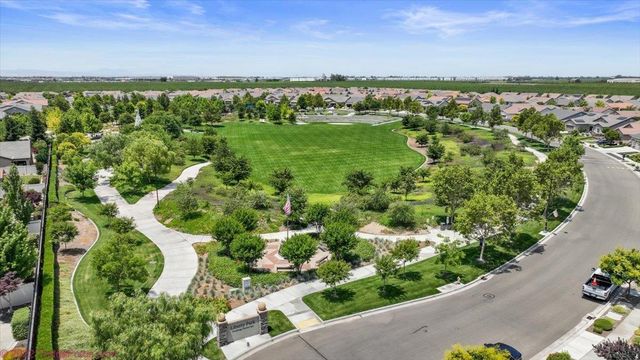 1491 Arbor Brook Dr, Manteca, CA 95336