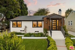 8421 Airlane Avenue, Los Angeles, CA 90045