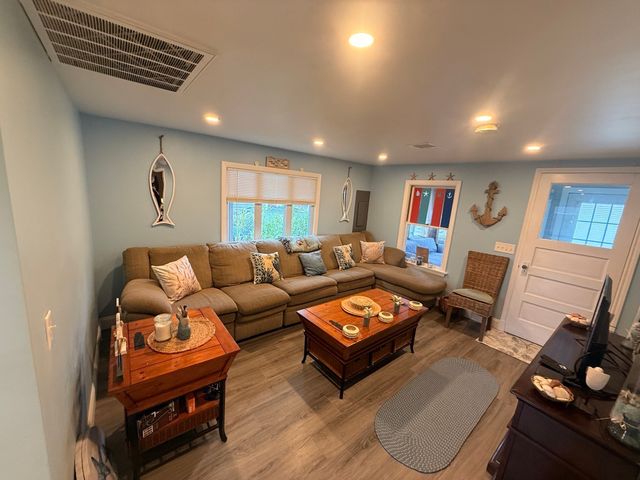11 Beechwood Place, Wareham, MA 02532