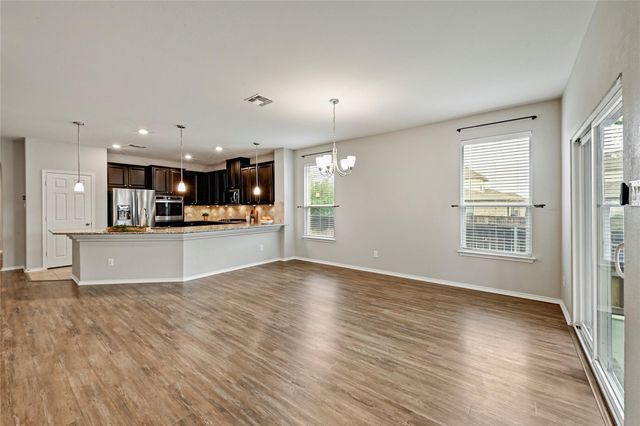 1724 Stinnett DR, Leander, TX 78641