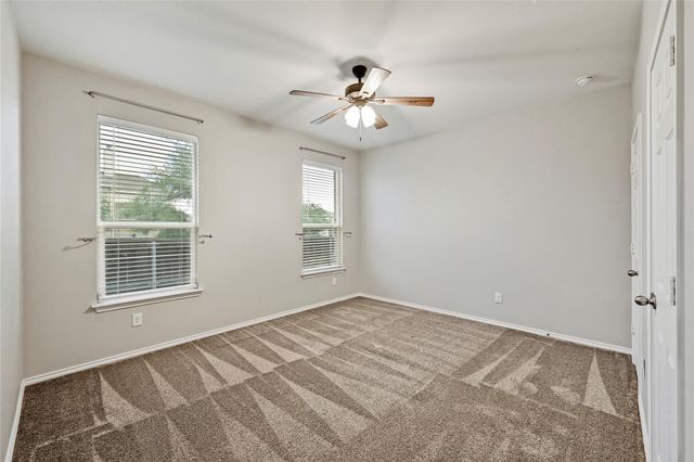 1724 Stinnett DR, Leander, TX 78641