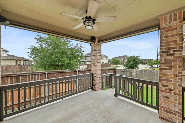 1724 Stinnett DR, Leander, TX 78641