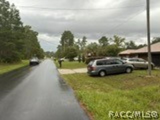 7351 N Waycross Way, Citrus Springs, FL 34433