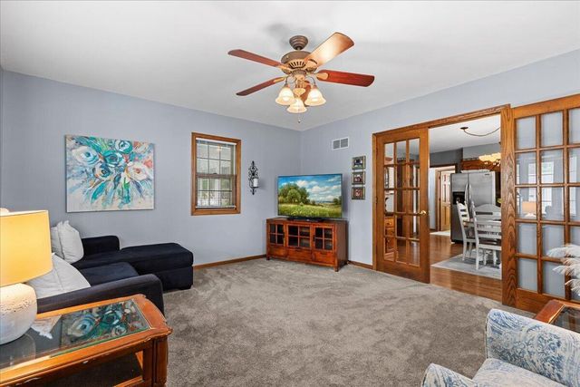 N37W6046 Wurthmann STREET, Cedarburg, WI 53012