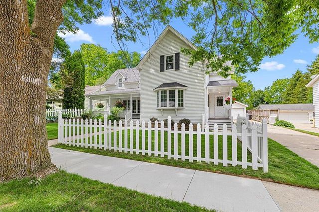 N37W6046 Wurthmann STREET, Cedarburg, WI 53012
