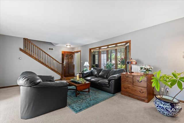 N37W6046 Wurthmann STREET, Cedarburg, WI 53012