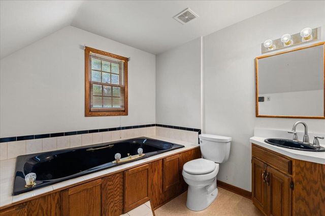 N37W6046 Wurthmann STREET, Cedarburg, WI 53012
