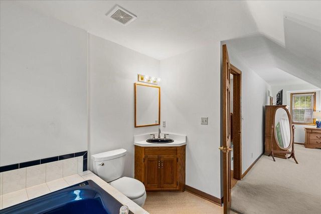 N37W6046 Wurthmann STREET, Cedarburg, WI 53012