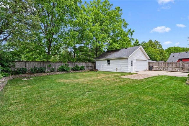 N37W6046 Wurthmann STREET, Cedarburg, WI 53012