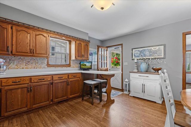 N37W6046 Wurthmann STREET, Cedarburg, WI 53012