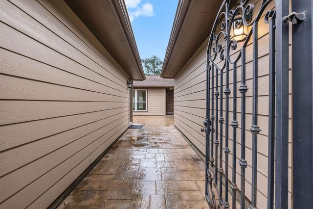 21710 Glenbranch Drive, Spring, TX 77388