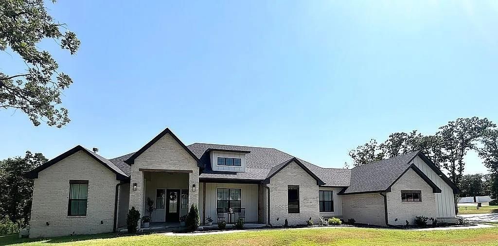 8281 Walnut Creek Road, Arcadia, OK 7300