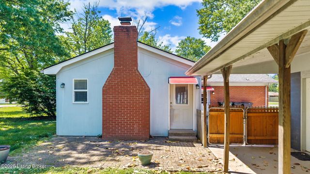 330 Stringer Ln, Mt Washington, KY 40047