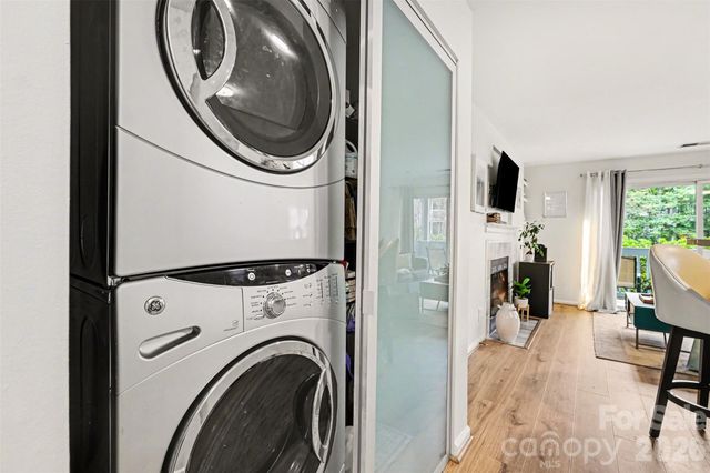 525 N Graham Street 2F, Charlotte, NC 28202